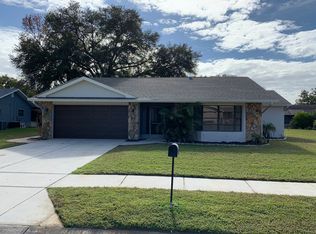 8630 Bridgewater Dr, New Port Richey, FL 34655