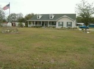 9717 McIntosh Rd, Dover, FL 33527