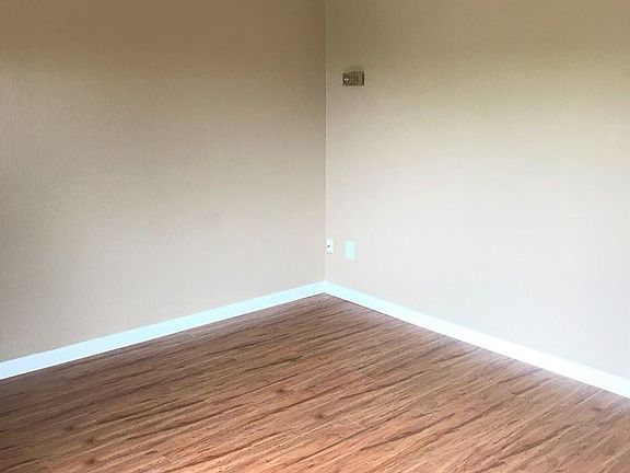 2nd image of 3421 Polley Dr APT 04