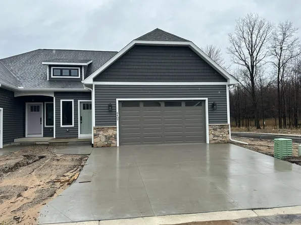 5407 Westridge Dr, Midland, MI 48640