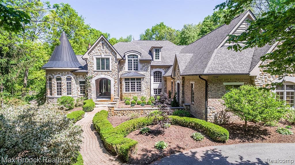 2541 Plum Creek Ct, Oakland, MI 48363 MLS 20230048036 Zillow