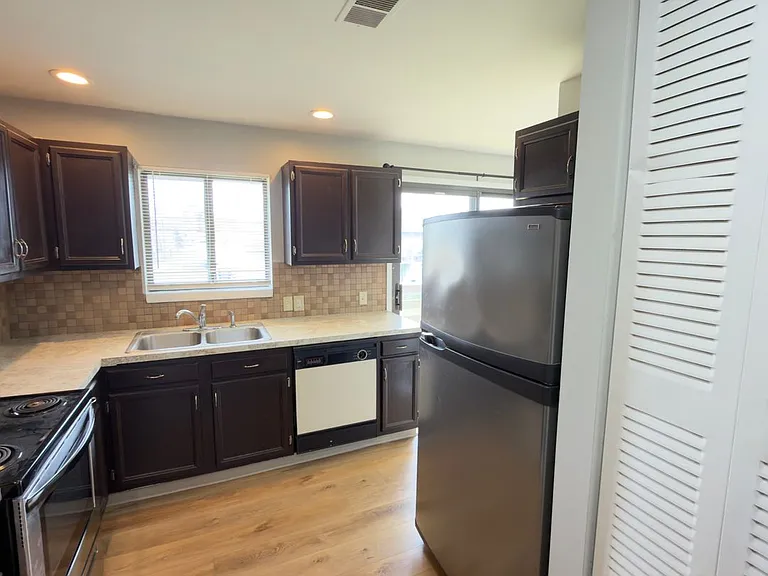 2612 Ardmore St SE — Photo 5