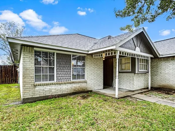 1405 Hoover Drive, Deer Park, TX 77536