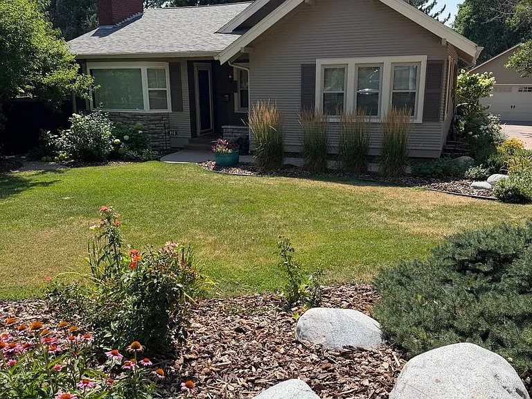 916 Poly Dr — Photo 31