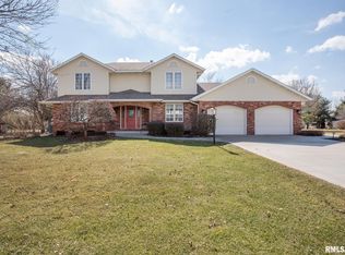 63 White Pine Rd, Geneseo, IL 61254