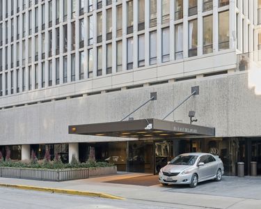 200 E Delaware Pl APT 35F, Chicago, IL, 60611