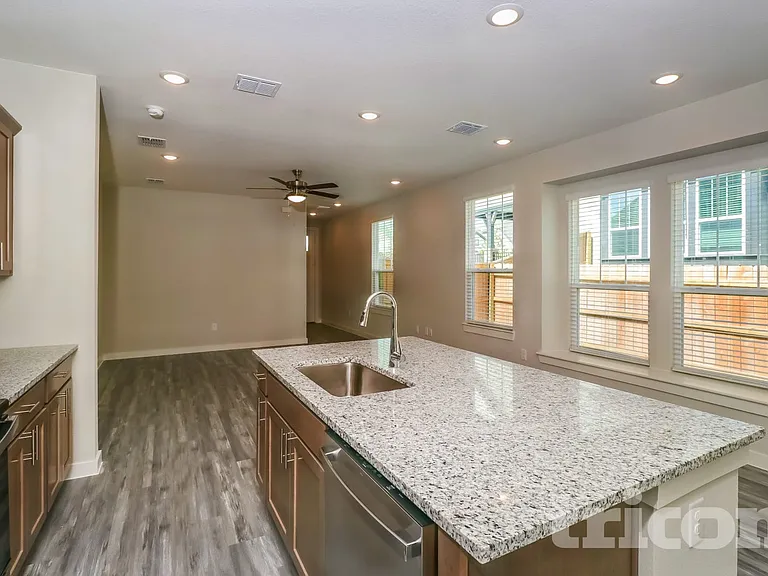 1709 Palo Verde Way — Photo 6