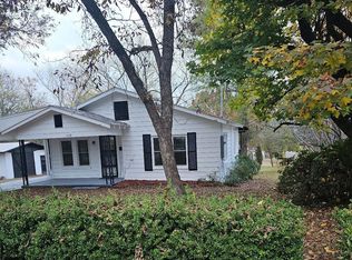 1628 E Highland Ave, Malvern, AR 72104