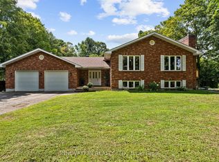 504 Thomas St, Mississippi Mills, ON K7C 3J9