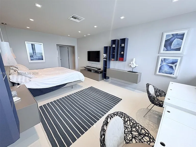 10275 Collins Ave #1522 — Photo 12