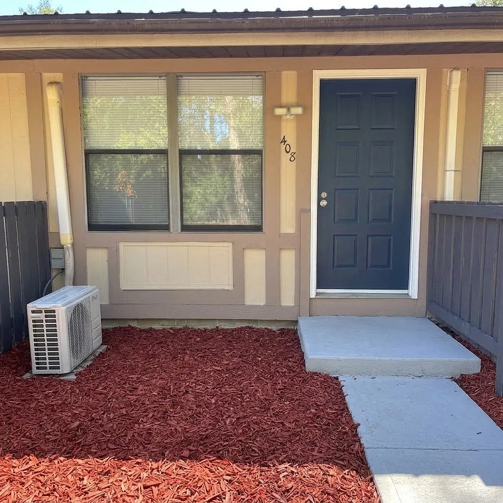 Studio, 380 sqft, $645 — Photo 1