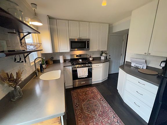 Kitchen with new stove