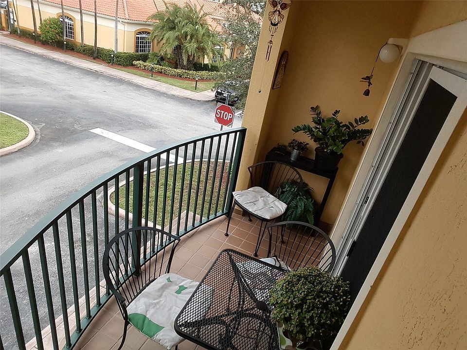1st image of 7260 NW 114th Ave APT 203