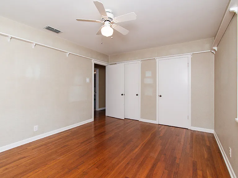 4510 Russell Dr — Photo 14