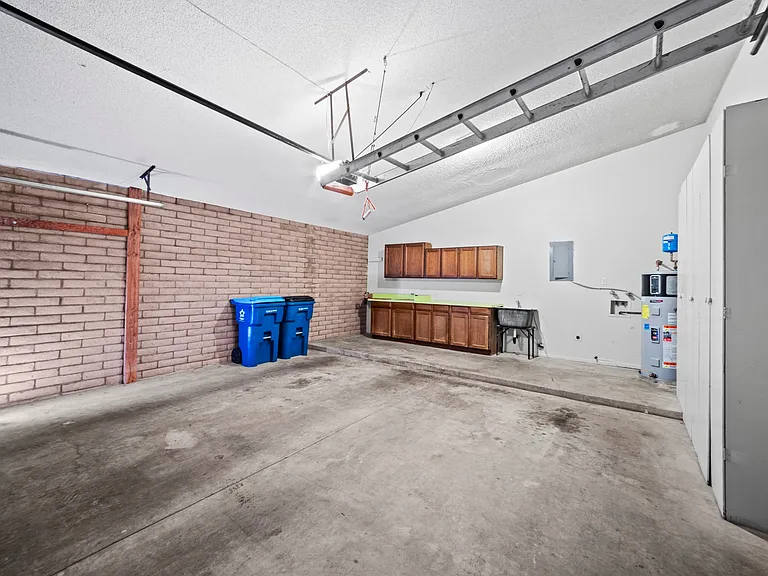 5733 N Camino De Las Estrellas — Photo 43