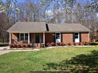 4903 Shady Pine Dr, Greensboro, NC 27455
