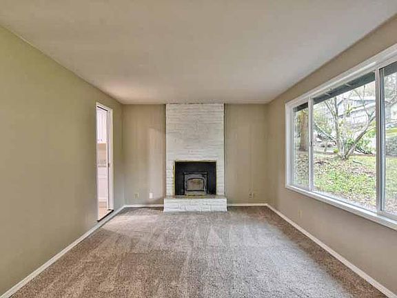 Living Room - Fireplace