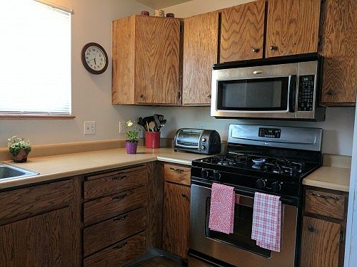 4th image of 2864 S Berkshire Cir