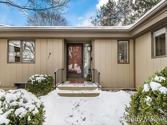 4th image of 6276 Tahoe Ln SE #91