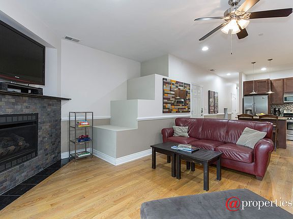 Kitchen / Living Room