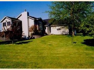 745 SW Tree Top Ln, Oronoco, MN 55960