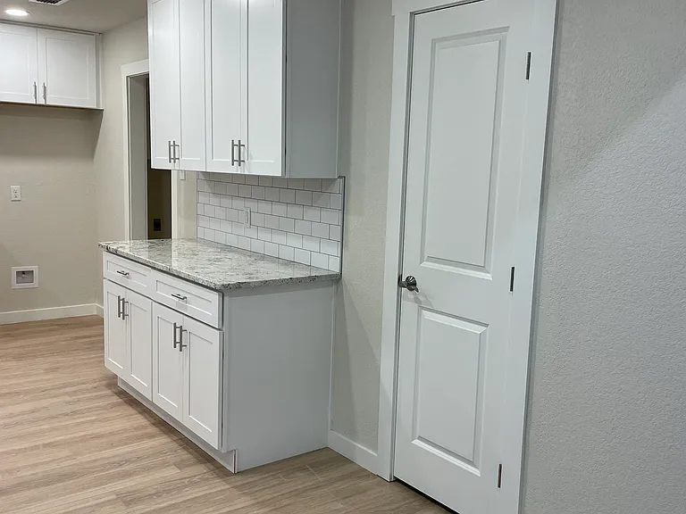 8021 Miles Dr — Photo 16