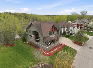 10721 Watersedge Ln, Woodbury, MN 55129