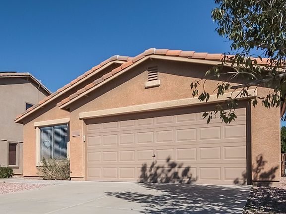 3rd image of 15938 W Winchcomb Dr