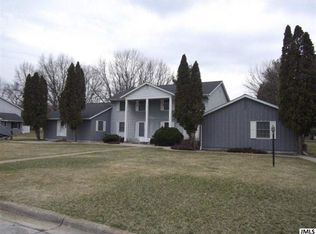 5900 S Rickfield Rd, Jackson, MI 49201