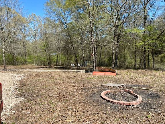 4th image of 1332 Rs County Rd #2570
