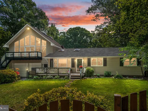 7525 Flippo Dr, Fredericksburg, VA 22408