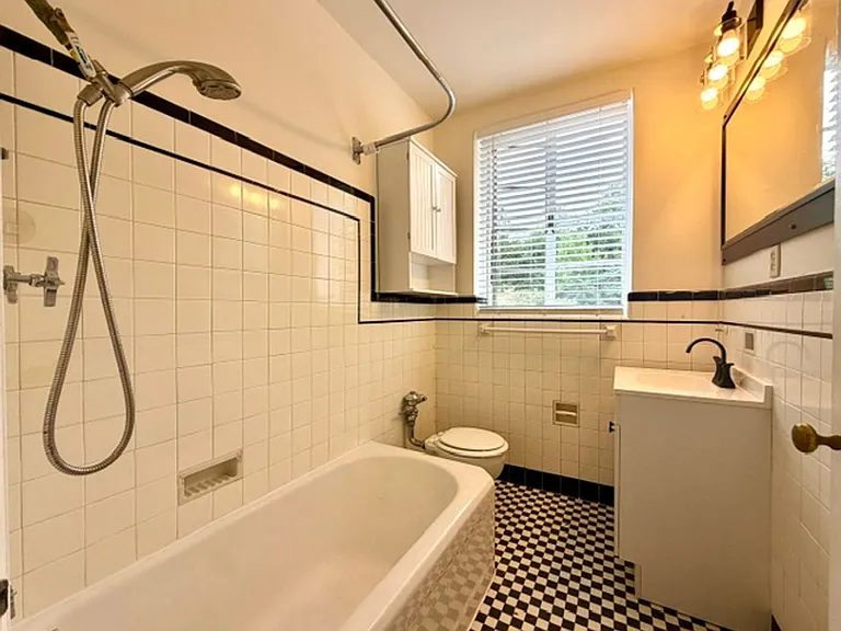 1121 Myrtle Ave #16 — Photo 13