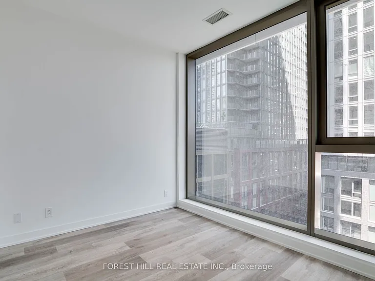 88 Queen St E #702 — Photo 15