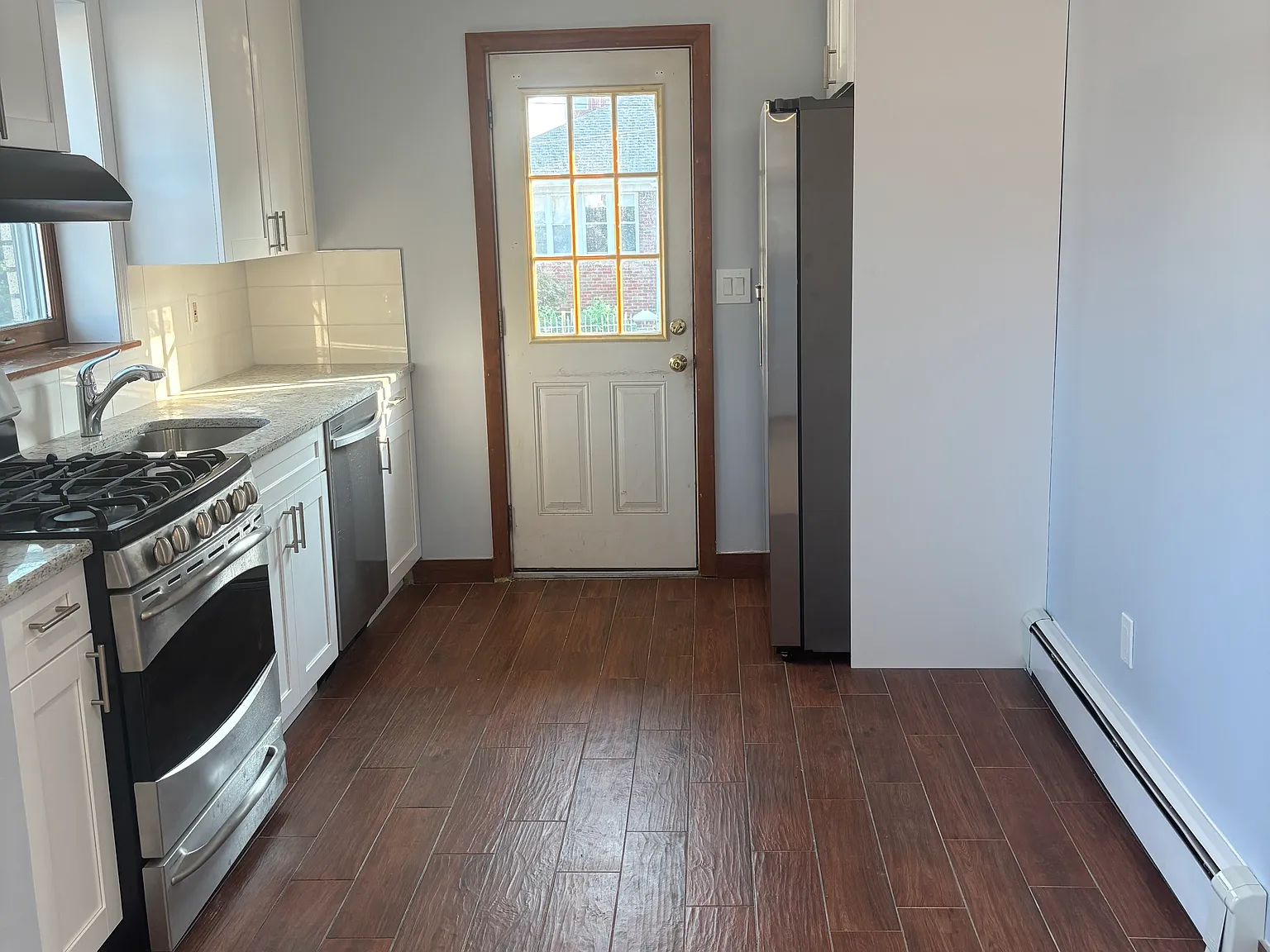 3 bed, $3,200 — Photo 3