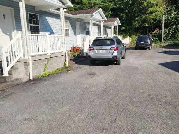 1056-66 Pheasant Run Rd, Grundy, VA 24614