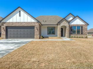10414 S 232nd East Ave, Broken Arrow, OK 74014