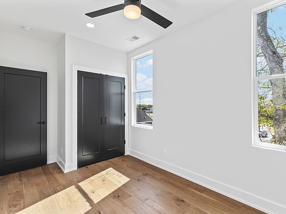 2nd image of 2107 Courtney Ave