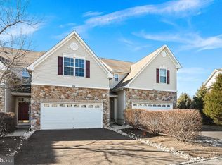 215 Concord Pl, Pennington, NJ 08534