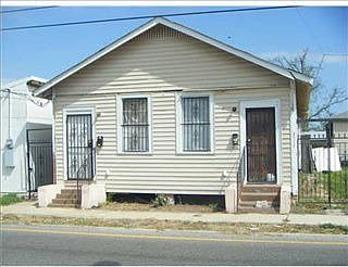 1st image of 3715 N Robertson St
