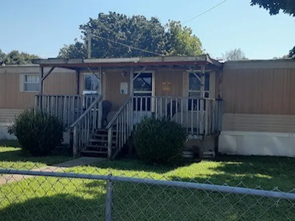 200 Cowan St E, Cowan, TN 37318