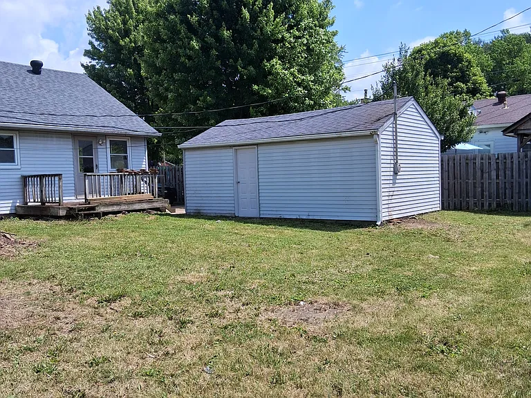 3 W William Dr — Photo 1