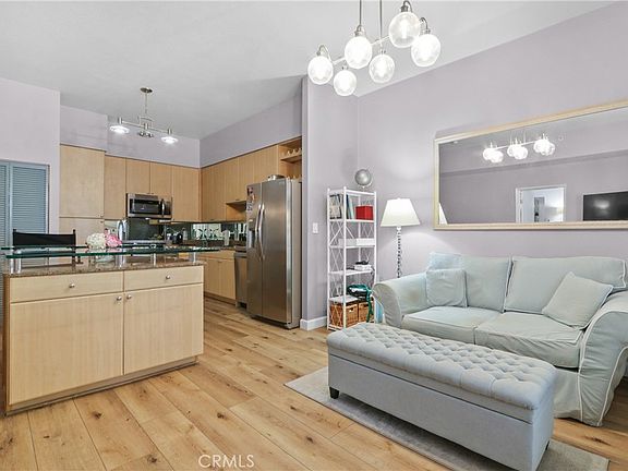 5th image of 488 E Ocean Blvd Unit 105