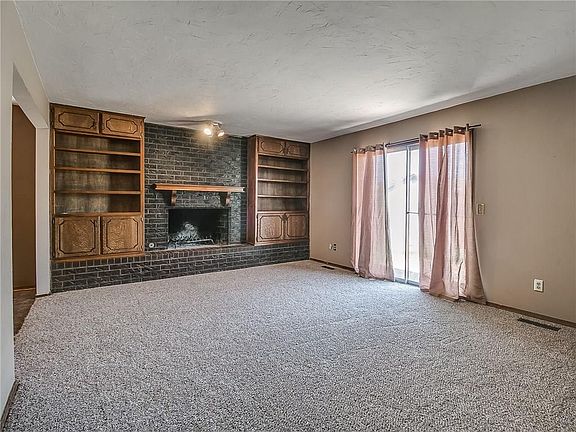 5th image of 117 Aspen Dr