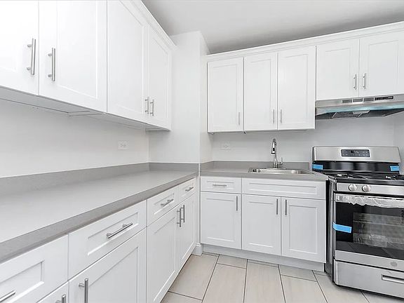 5th image of 1040 Neilson St APT 1H