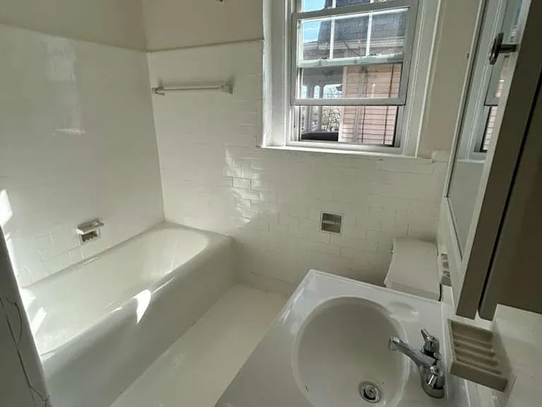 182 Elm St — Photo 14