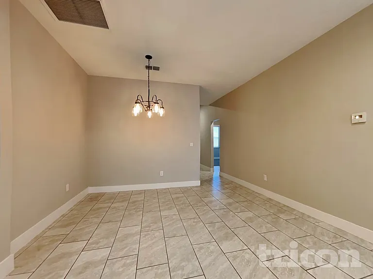 2986 Woodward Ave — Photo 12