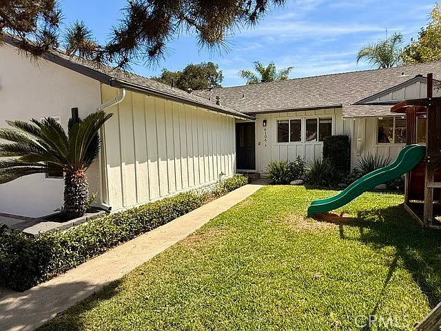 4 bed, 2200 sqft, $6,395 — Photo 1