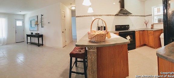 4th image of 8618 Painted Tepee Dr