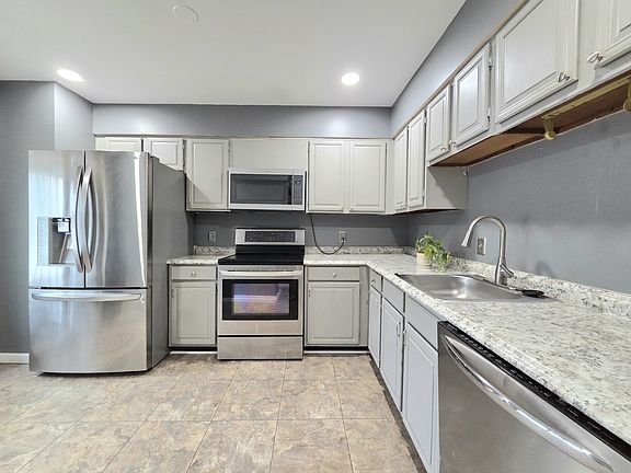 4th image of 3130 Cherry Rd NE