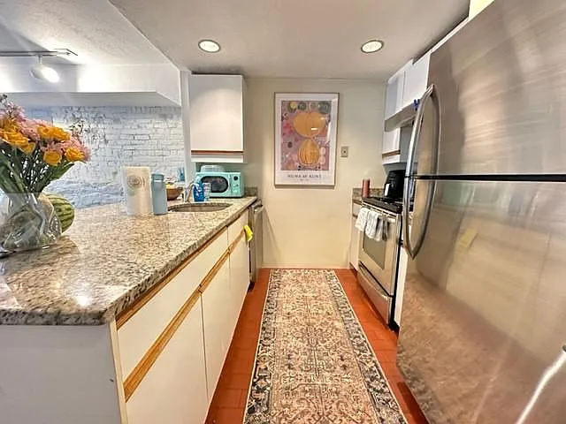 12 Greenough Ln #LL2 — Photo 6